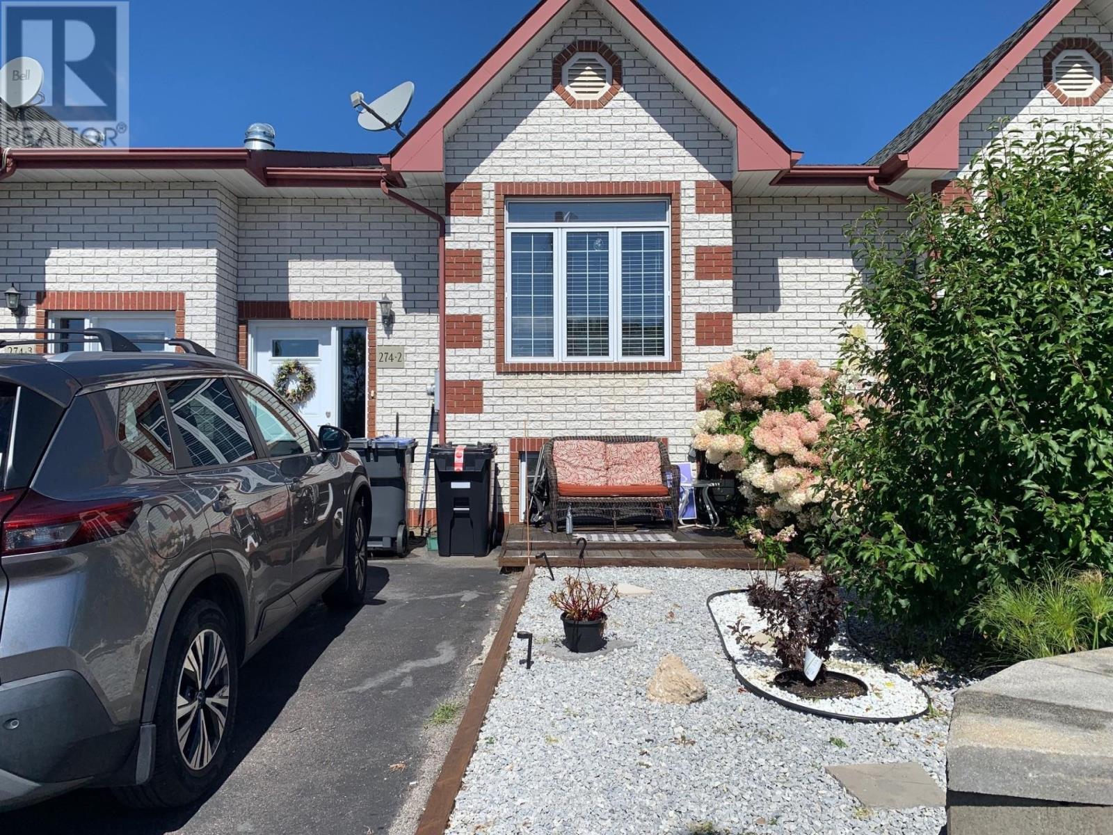 274 Caribou Cres, Thunder Bay, ON P7C 5Z8