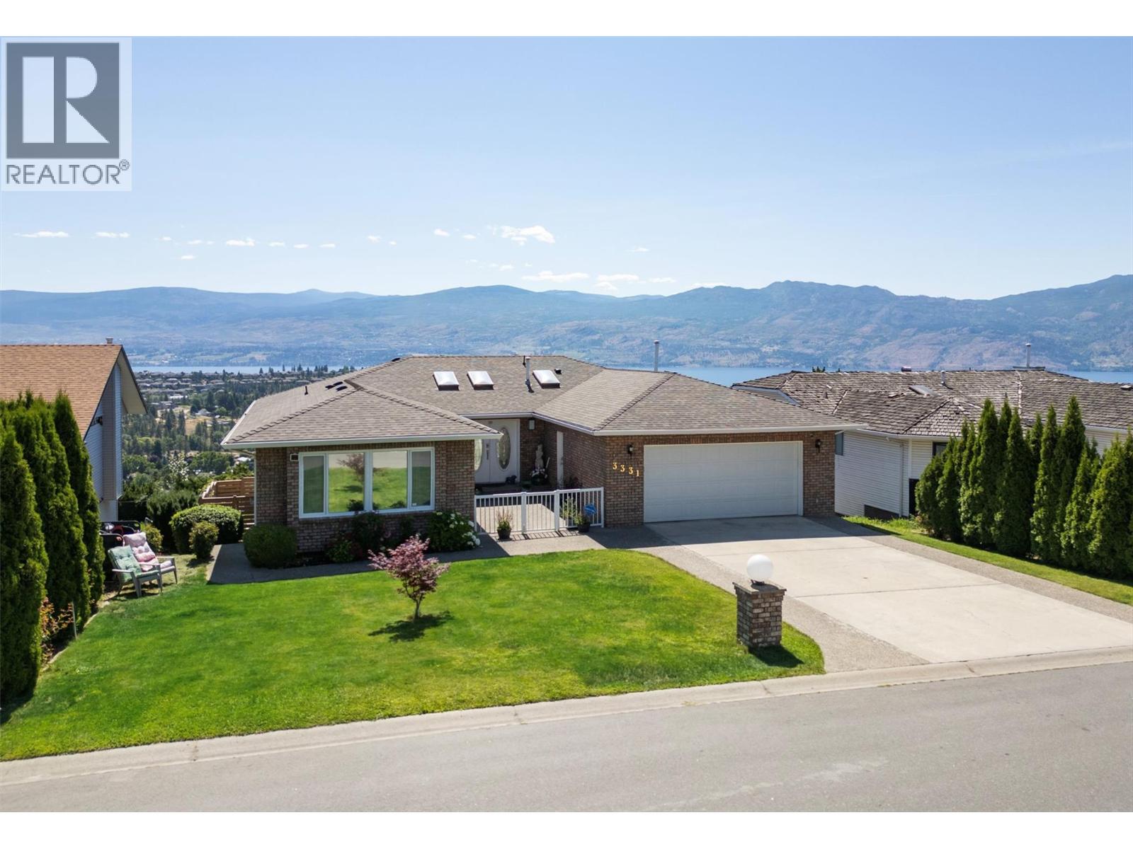 3331 Sundance Dr, West Kelowna, BC V4T 1S5
