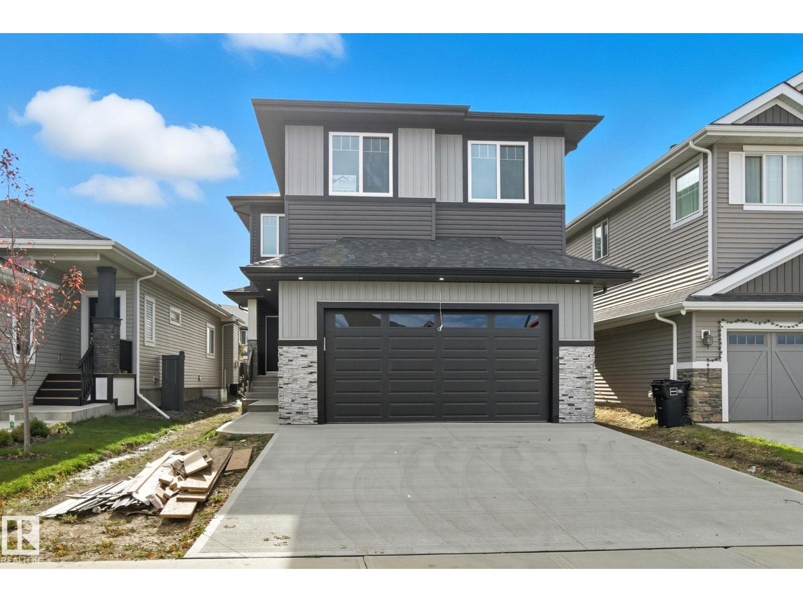 8105 Gourlay Pl NW, Edmonton, AB T7T 5E9