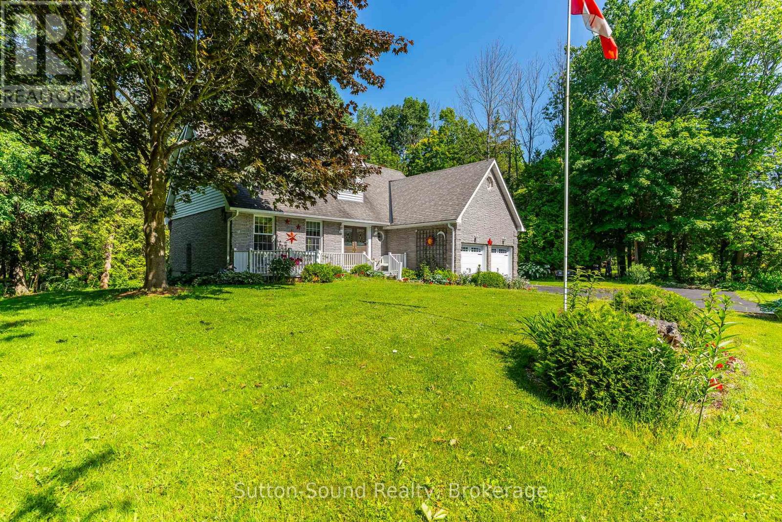 168 Balmy Beach Rd, Georgian Bluffs, ON N4K 5N4