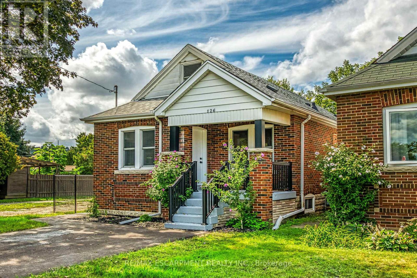 126 Auburn Ave, Hamilton, ON L8K 3B2