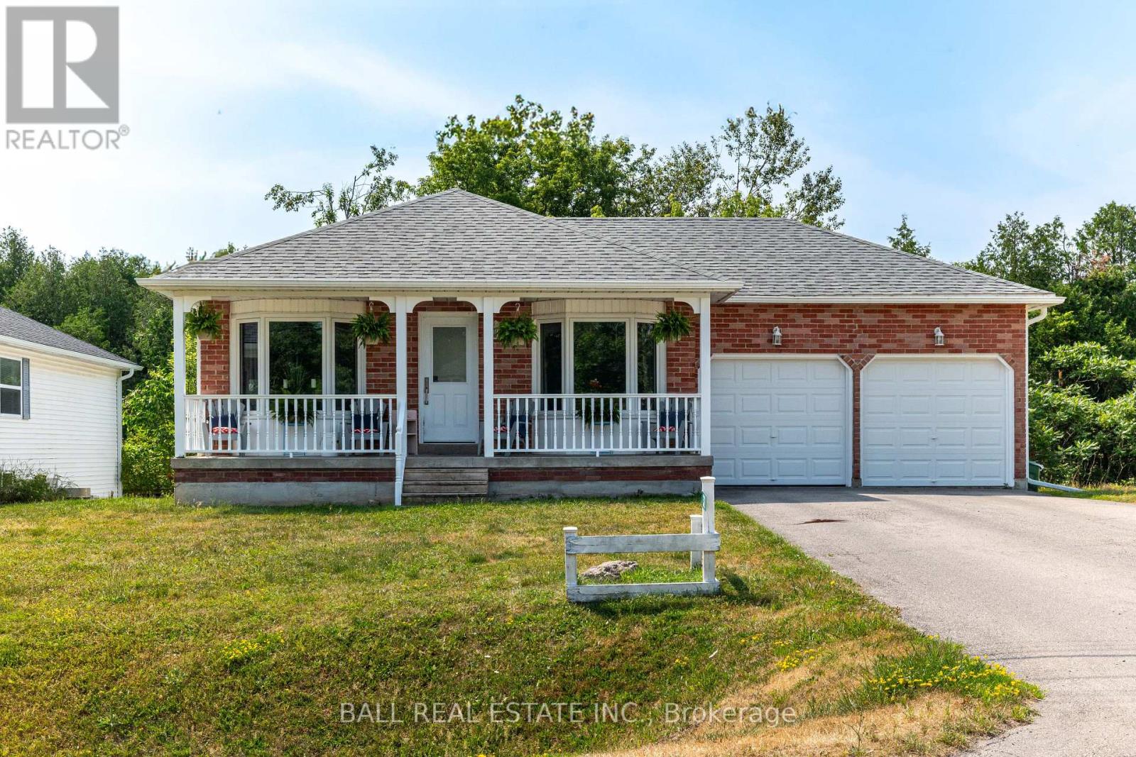 32 Champlain Blvd, Kawartha Lakes Lindsay, ON K9V 4R1
