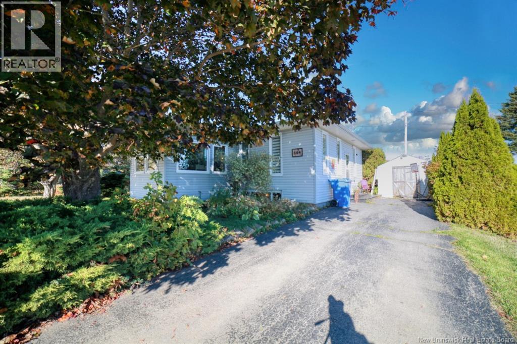 564 Principale, Beresford, NB E8K 2A8