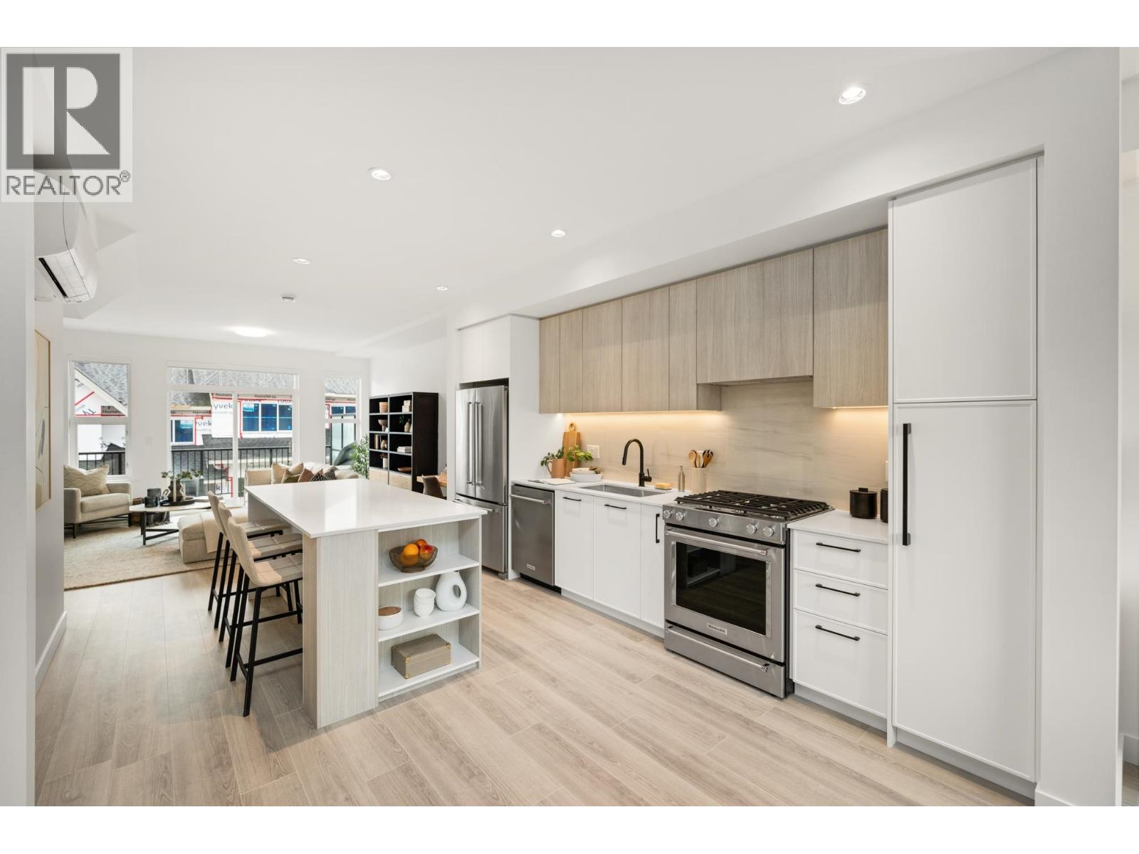3421 Queenston Avenue Unit 110, Coquitlam, BC V3E 0V9