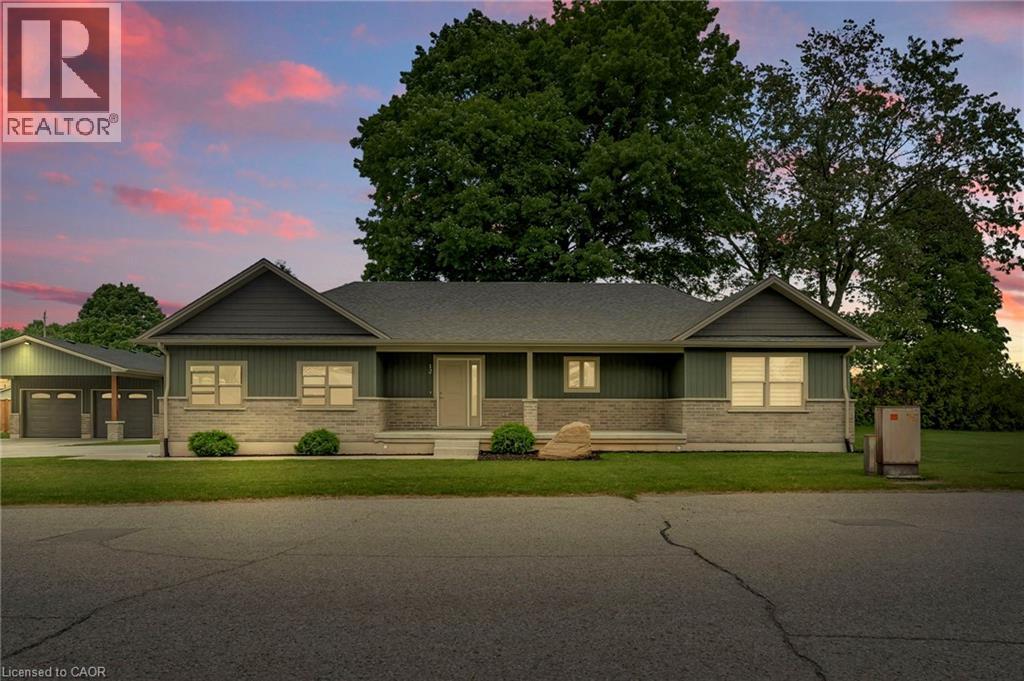 12 Albert St, Langton, ON N5V 2L8