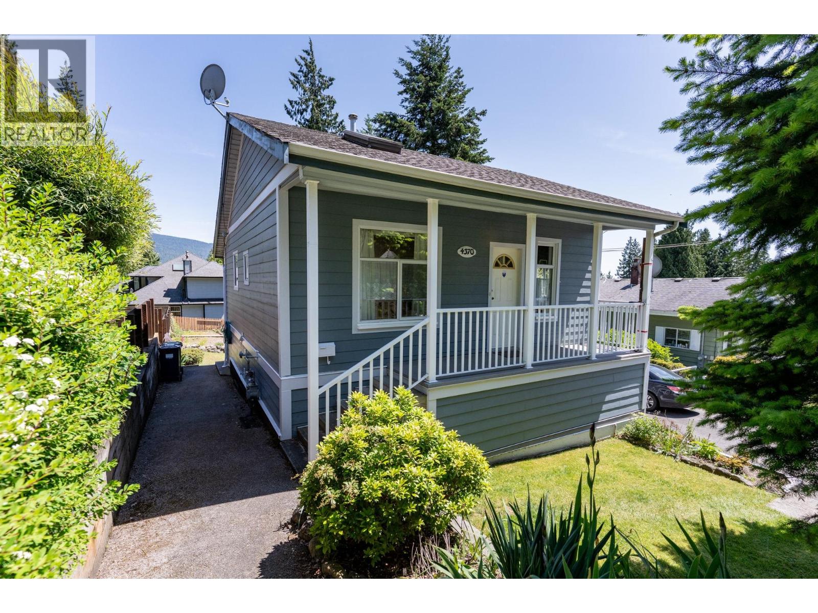 4370 Mountain Hwy, North Vancouver, BC V7K 2K2