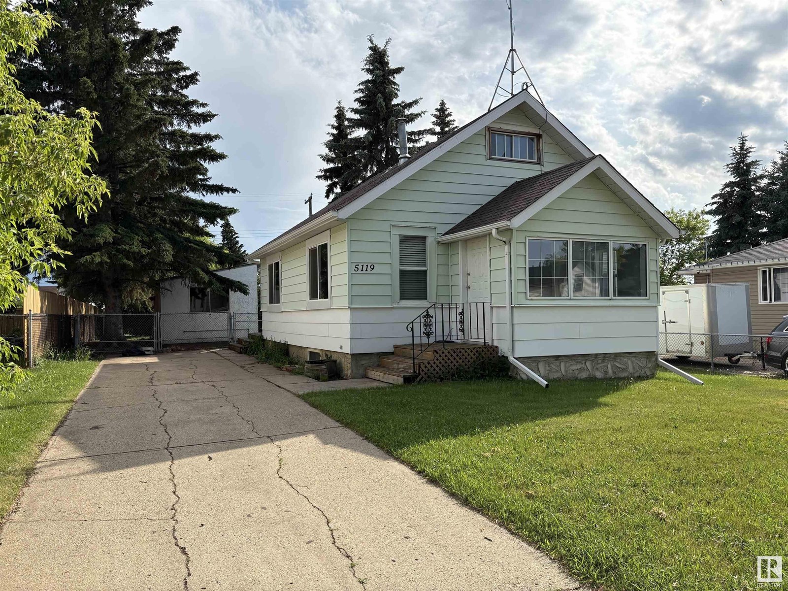 53 Ave Unit 5119, Tofield, AB T0B 4J0