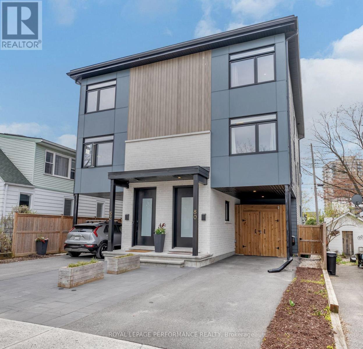 80 Dagmar Ave, Ottawa, ON K1L 5T4