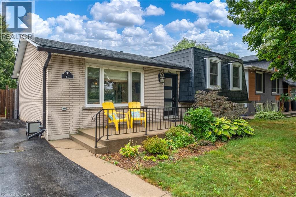 25 Glenvale Dr, Hamilton, ON L9C 2X5
