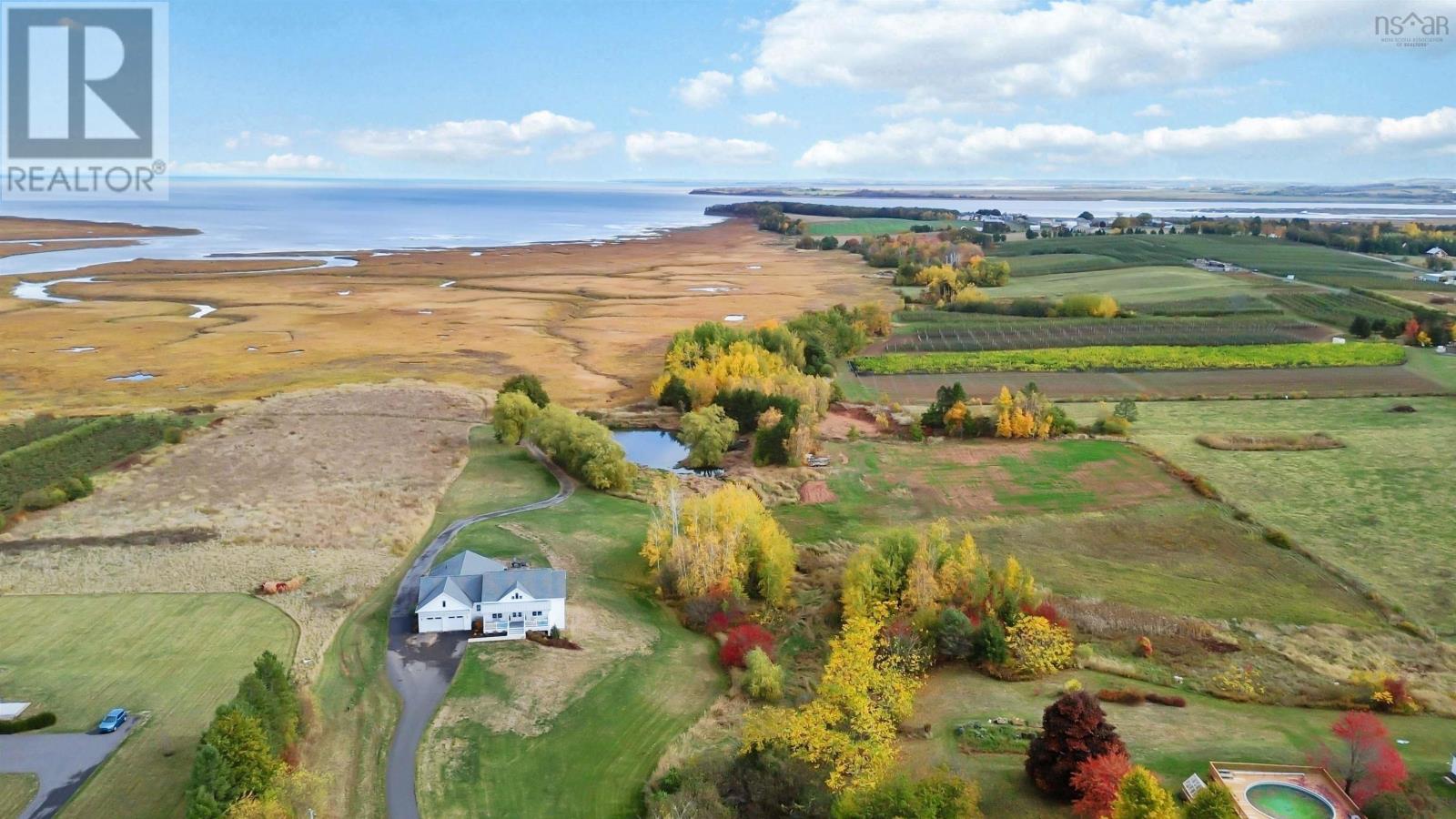 70 Wellington Dyke Rd, Port Williams, NS B0P 1T0