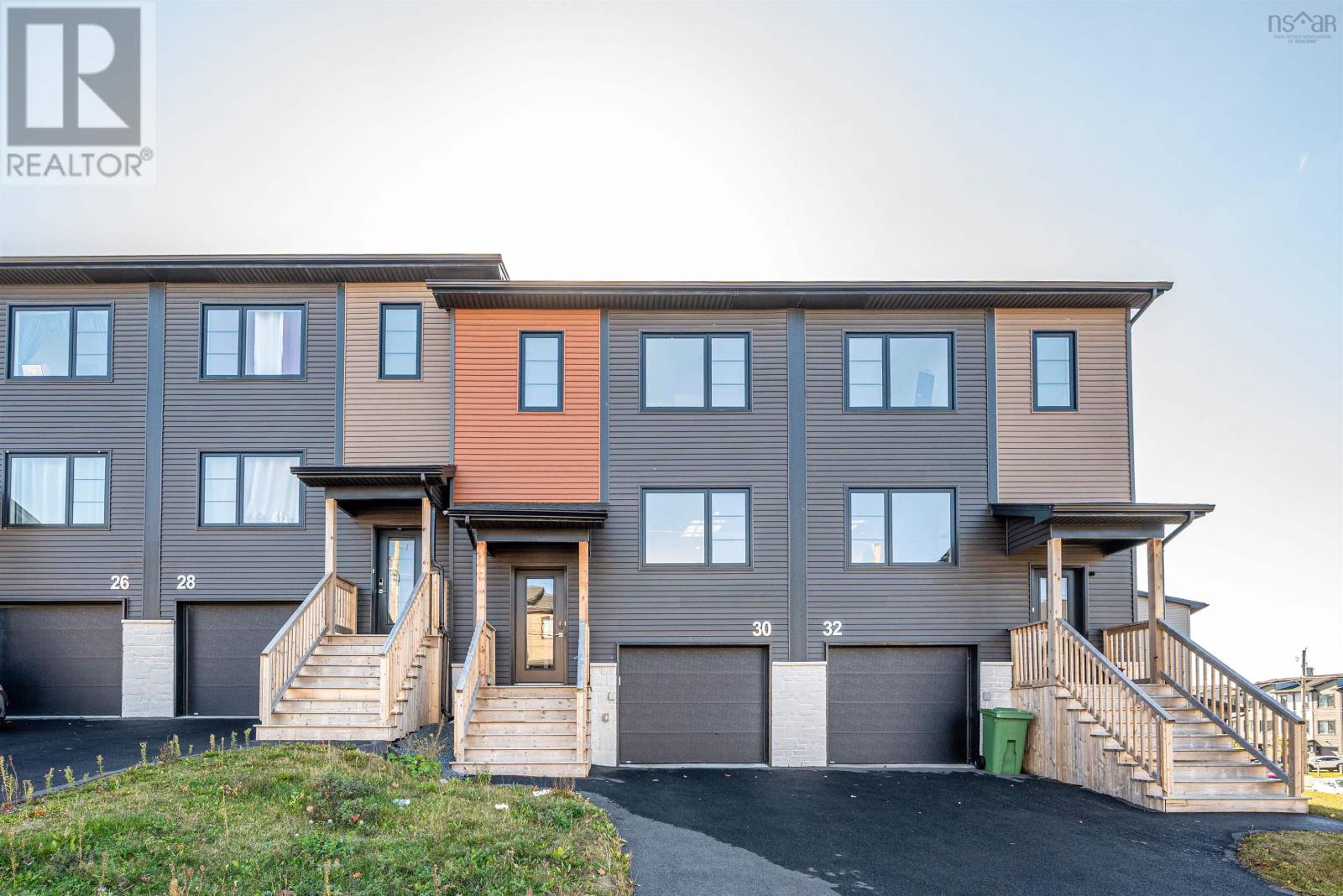 30 Flatrock Cres, Beechville, NS B3T 0B0