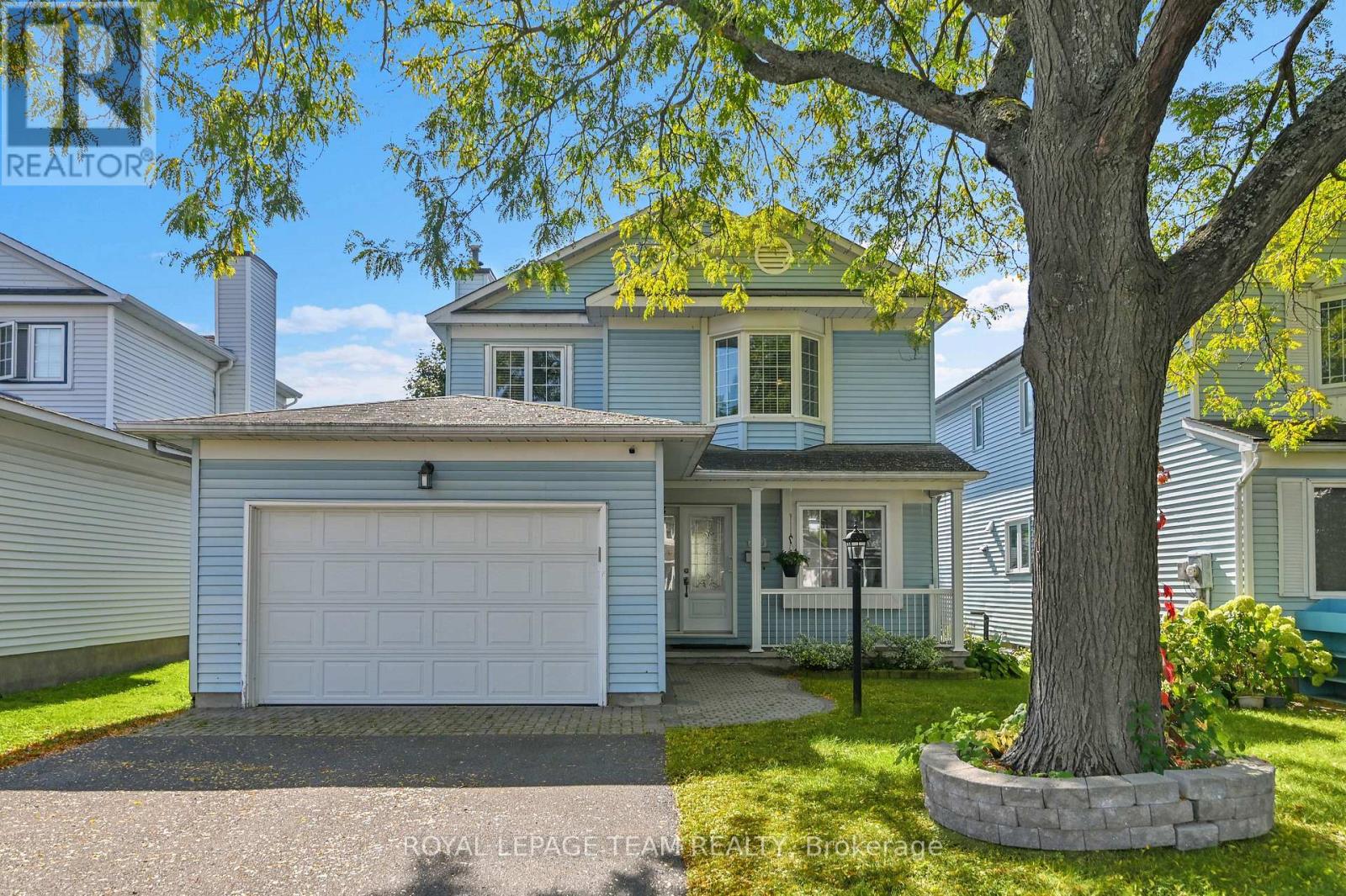 310 Mceachern Cres, Ottawa, ON K1E 3K2