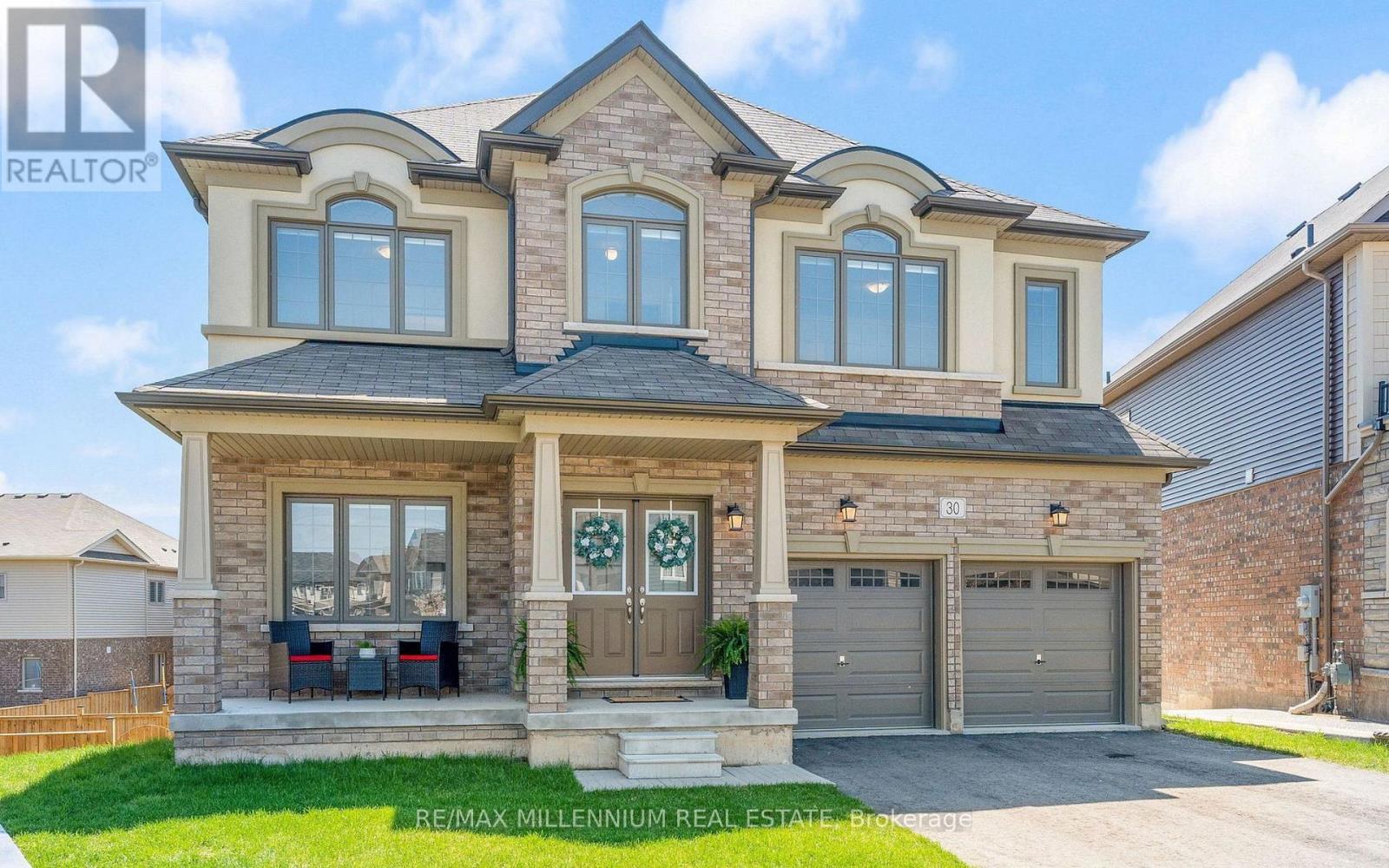 30 Rowley St, Brantford, ON N3S 0J6