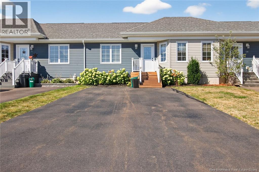 56 Golden St, Moncton, NB E1G 5T4