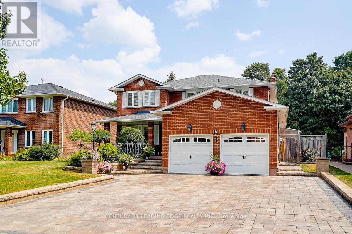 7 Brogan Ct, Markham, ON L3P 6G2