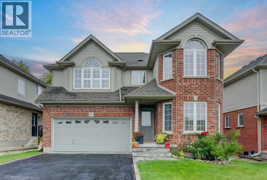 704 Shediac Cres, Waterloo, ON N2K 4H5