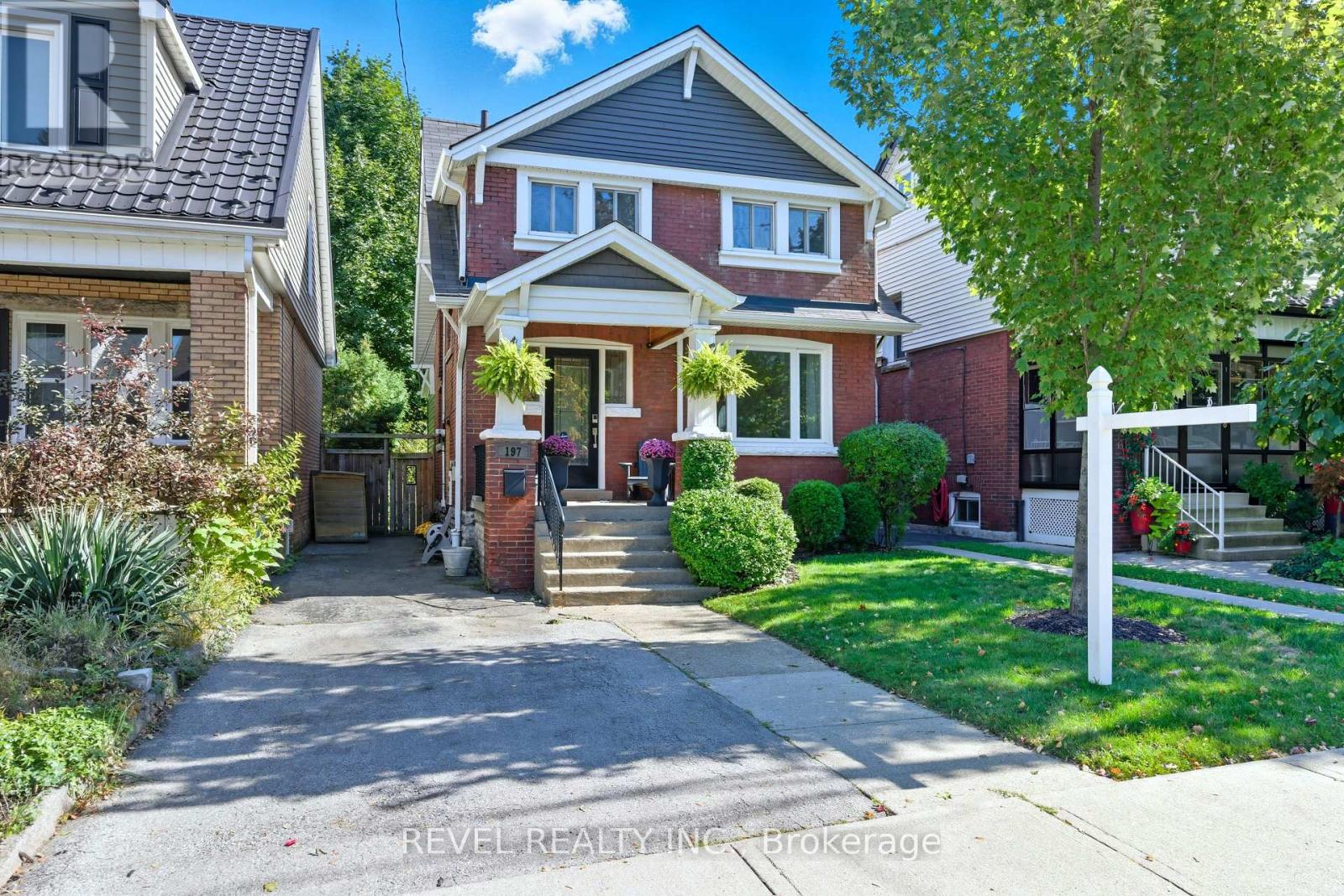 197 Balmoral Ave S, Hamilton, ON L8M 3K5