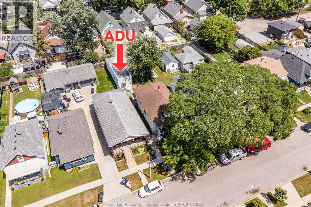 1222-1224 Albert Rd, Windsor, ON N8Y 3P7