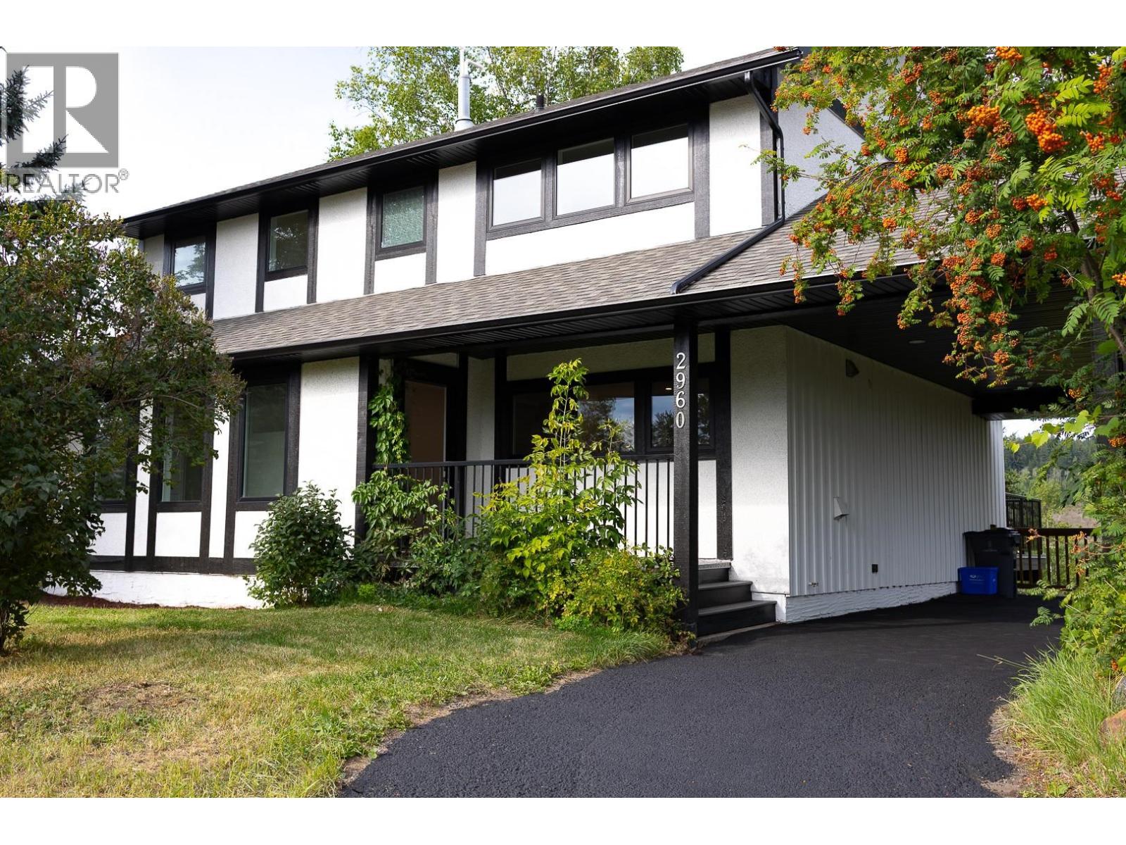 2960 Nechako Dr, Prince George, BC V2M 3A8
