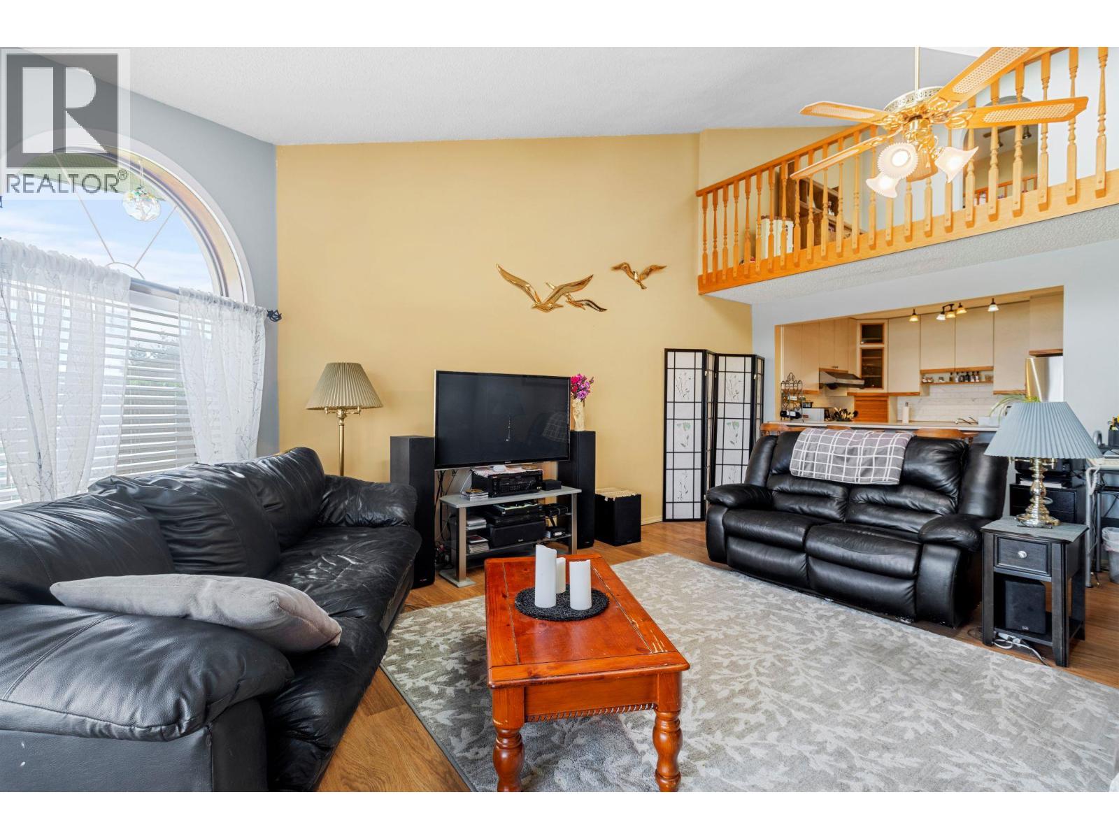 1215 Notch Hill Road Unit 7, Sorrento, BC V0E 2W0