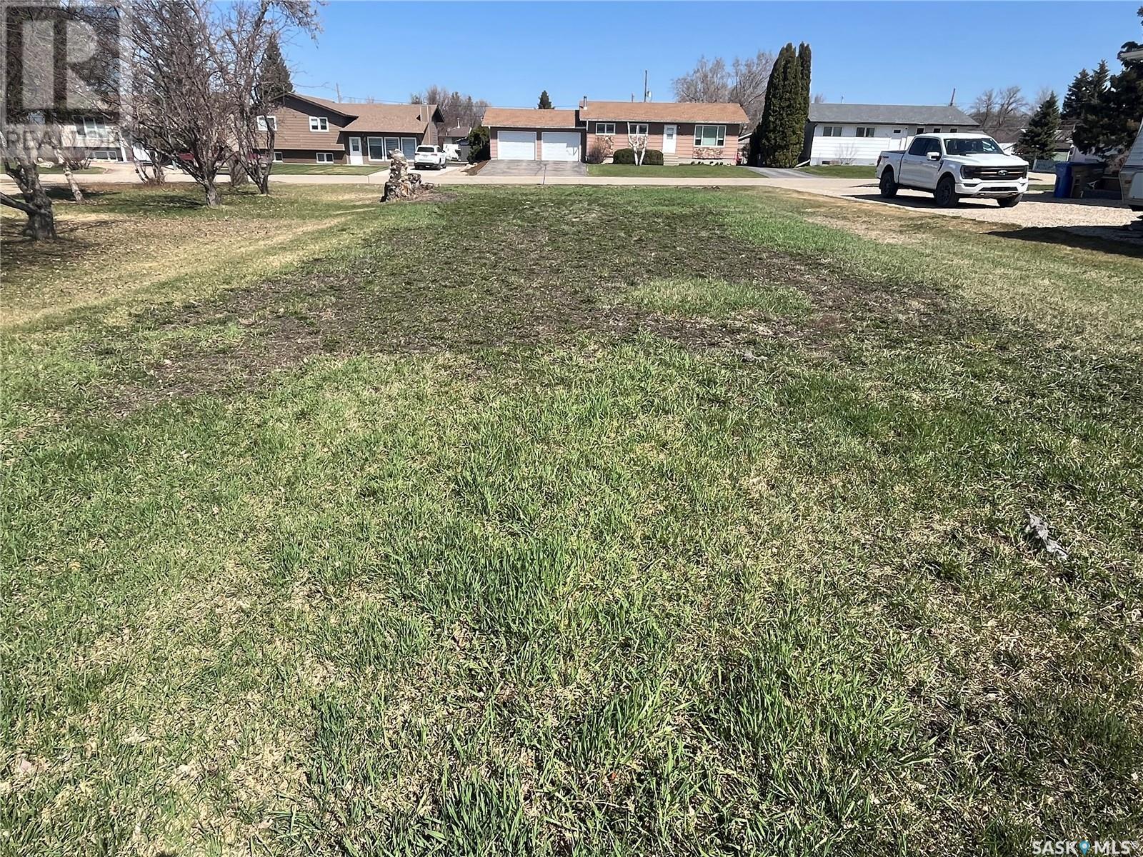 227 Osborne St, Melfort, SK S0E 1A0
