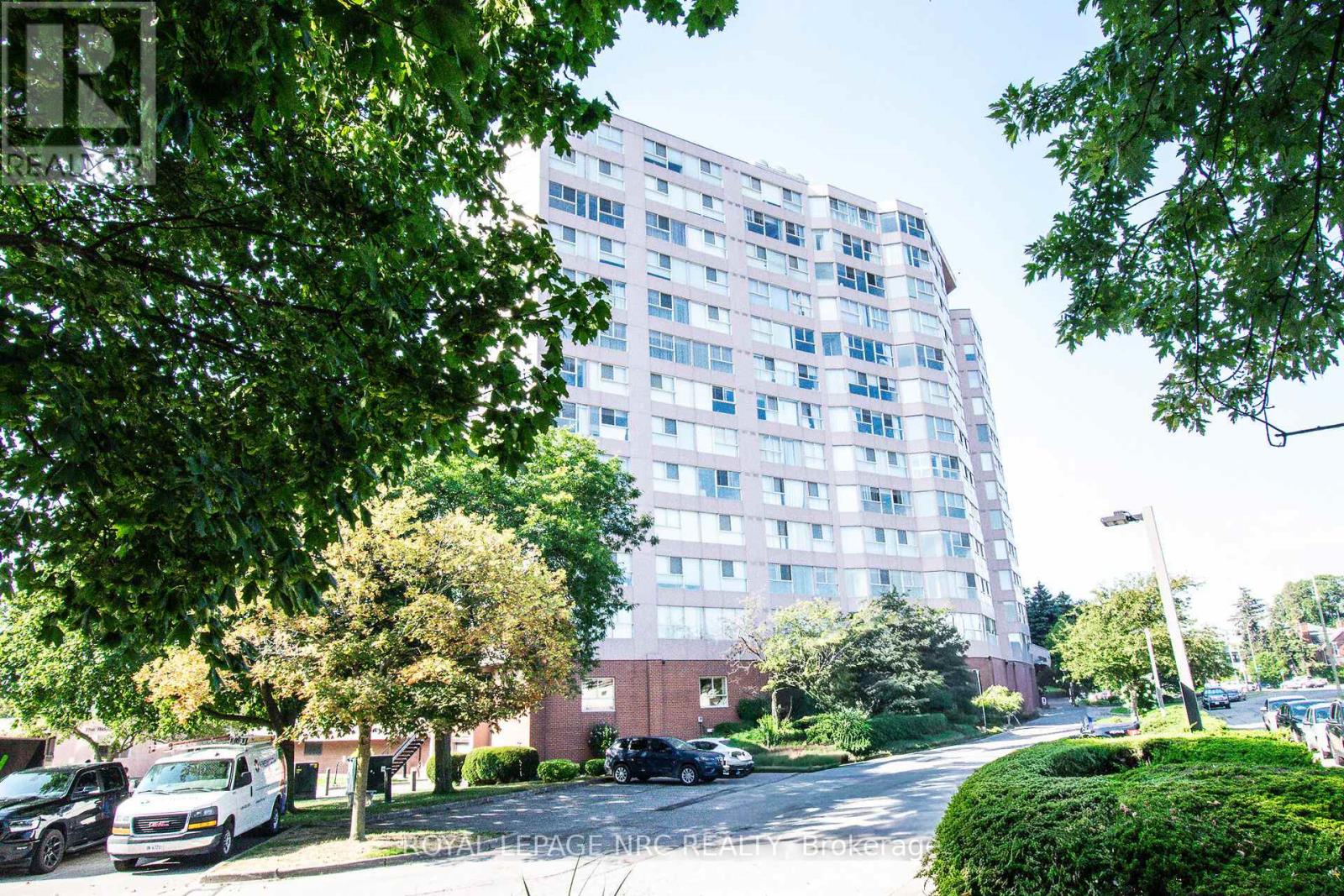 904 7 Gale Cres, St. Catharines, ON L2R 7M8