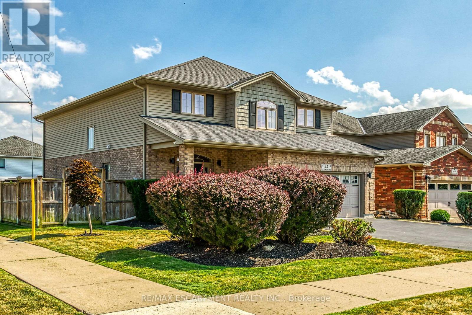 47 Southwood Cres, Haldimand, ON N3W 0A7