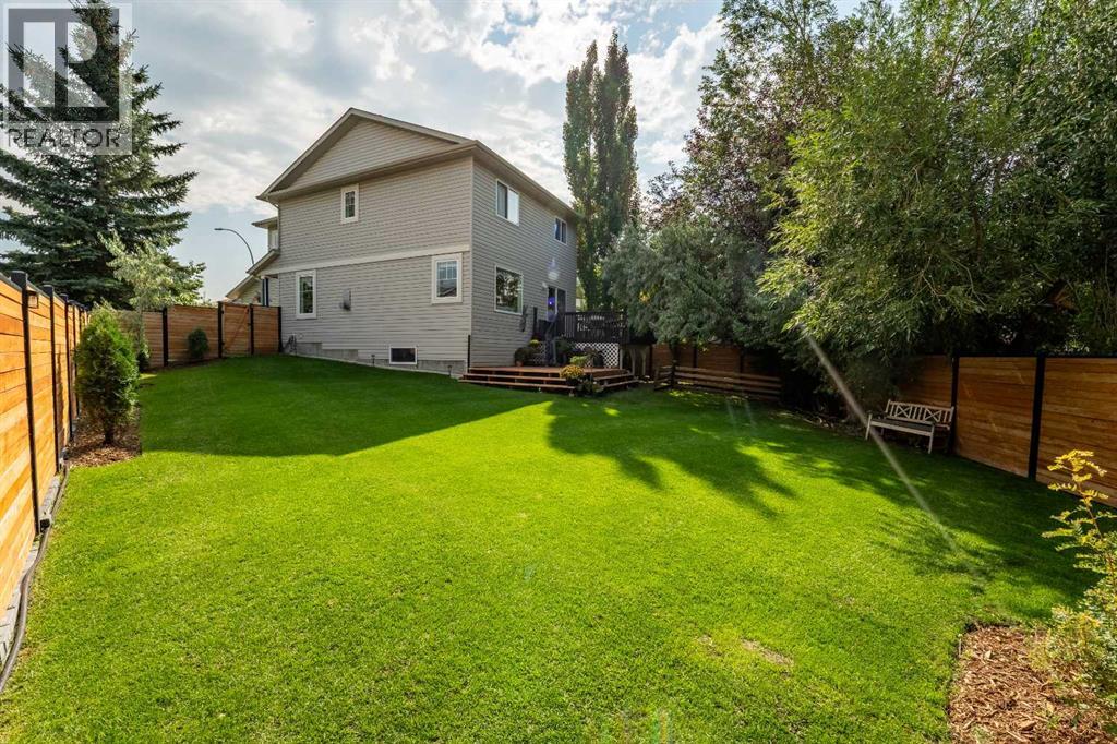 76 Cranfield Pl SE, Calgary, AB T3M 1B3