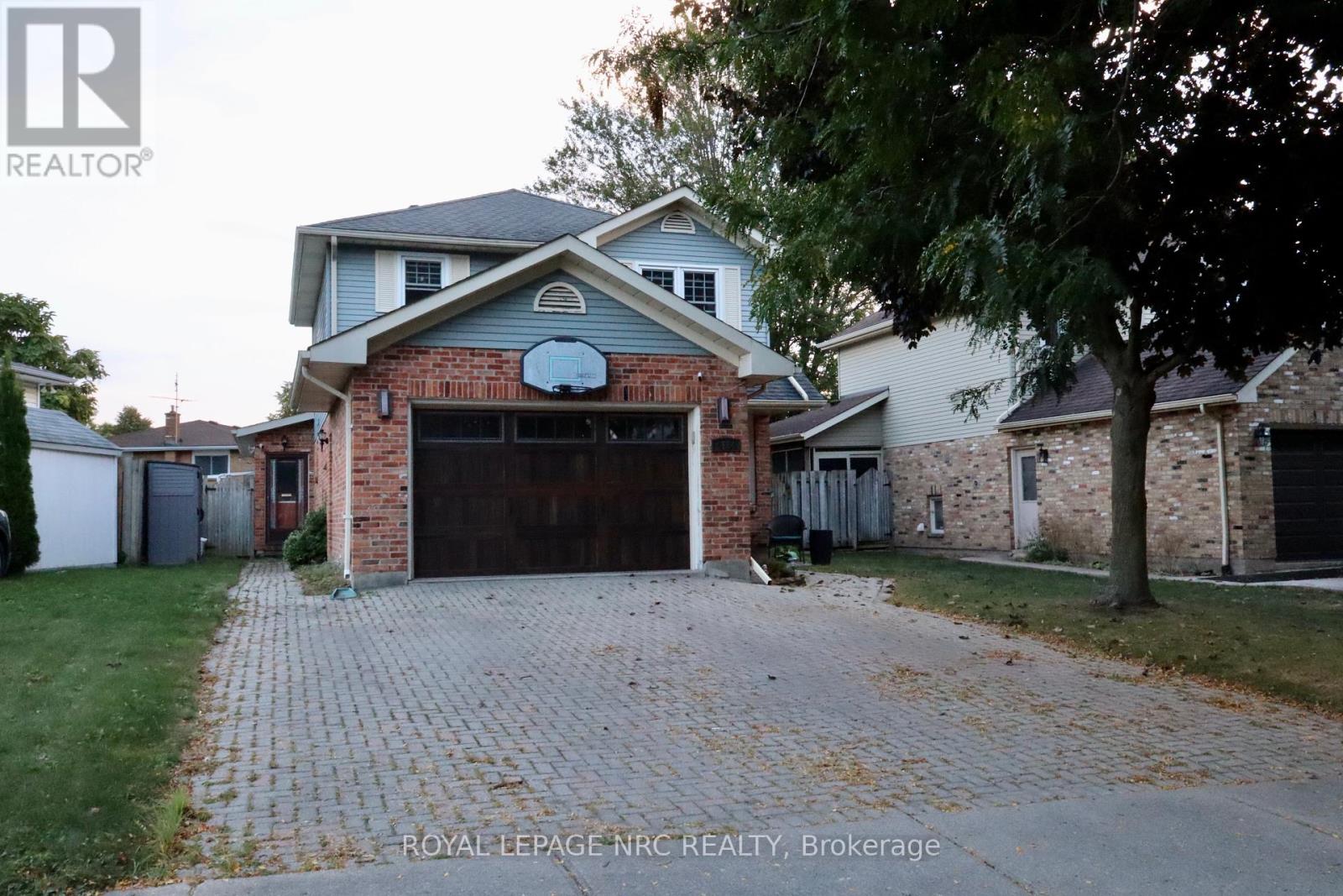 6164 Crimson Dr, Niagara Falls, ON L2G 7B5
