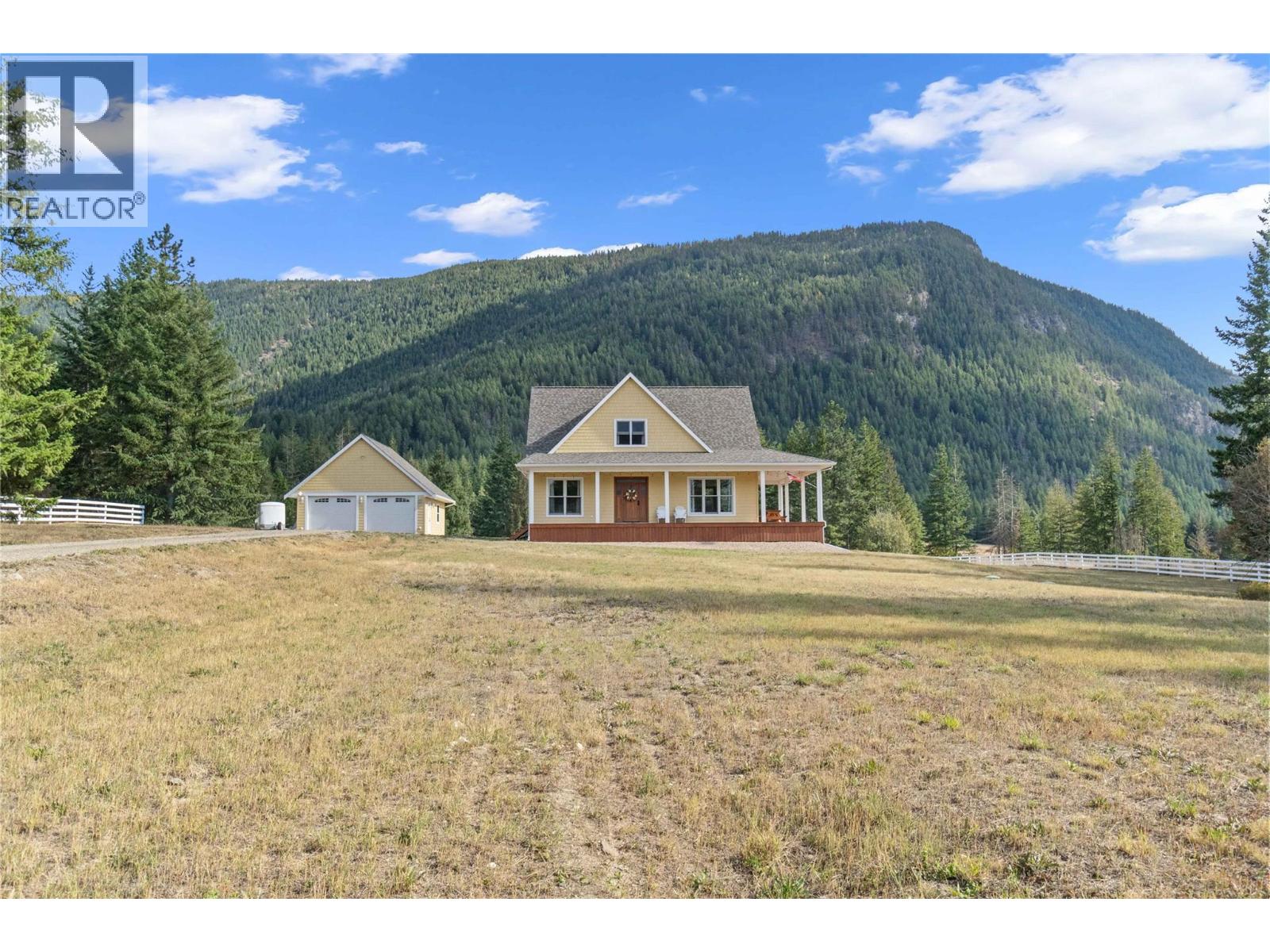 3446 Roberge Rd, Tappen, BC V0E 2X2