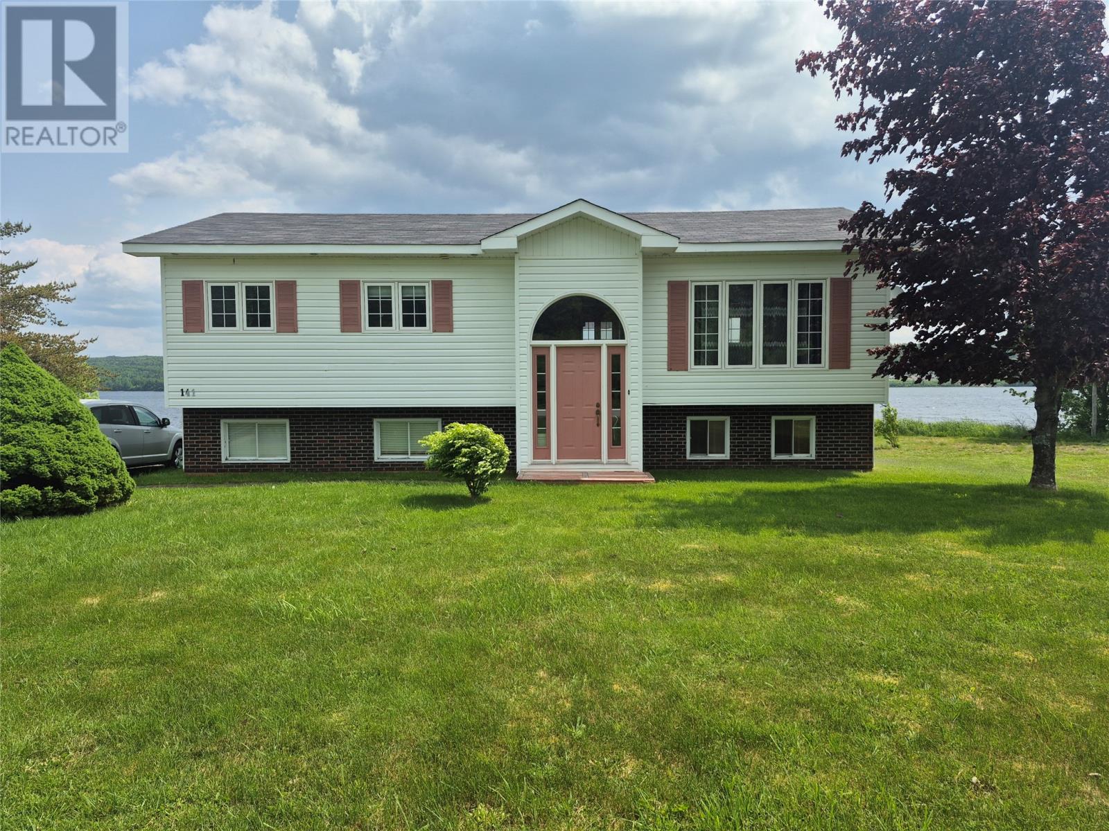 141 Main St, Norris Arm North, NL A0G 3A0