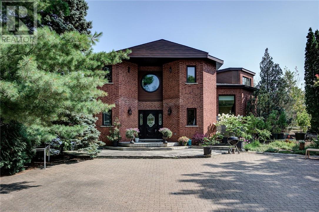 1380 Keast Dr, Greater Sudbury, ON P3E 6H7