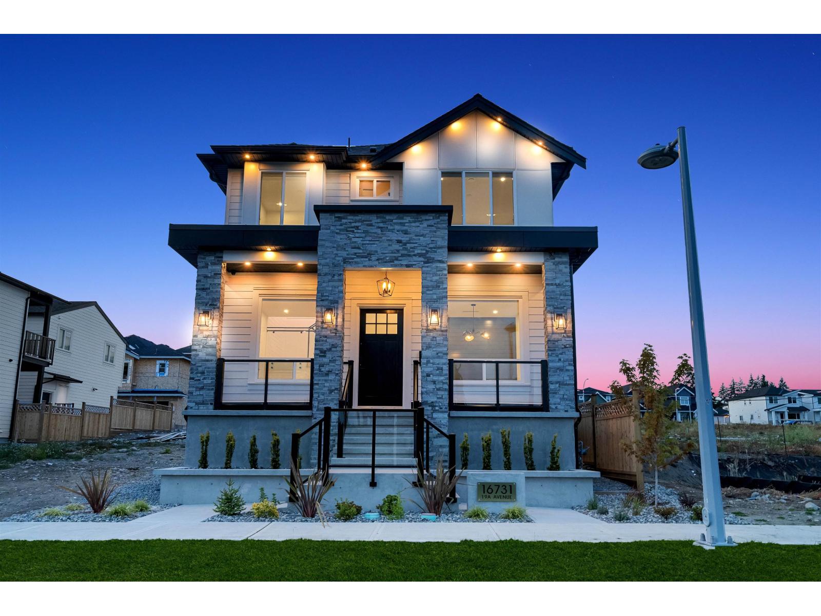 19 Avenue Unit 16731 #a, Surrey, BC V3Z 9M9