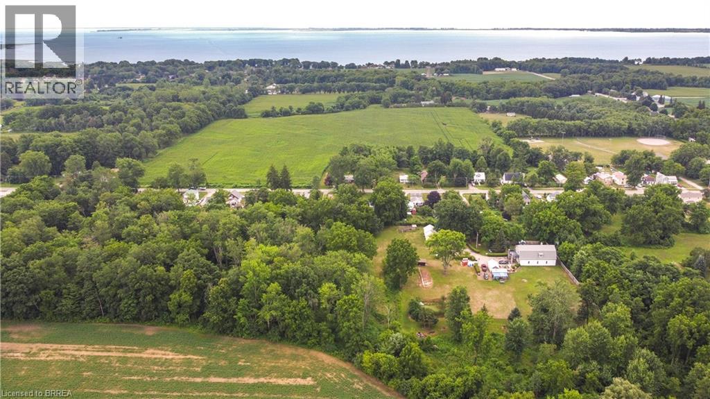 141 Queen St E, Norfolk County, ON N0E 1P0