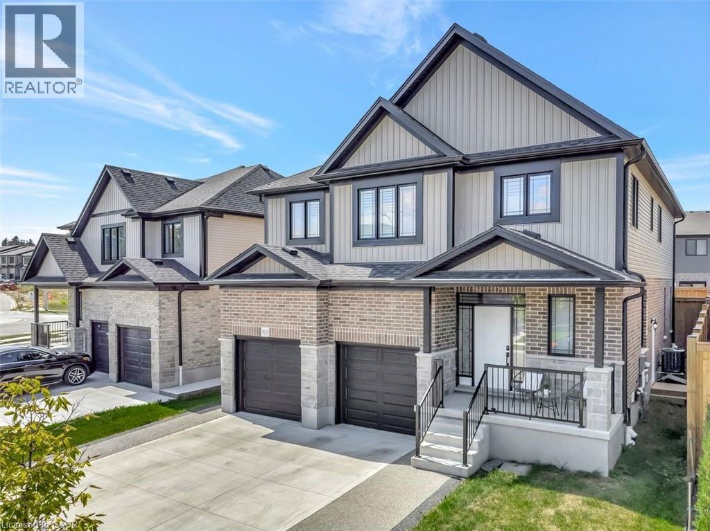 909 Dunnigan Ct, Kitchener, ON N2B 3J7