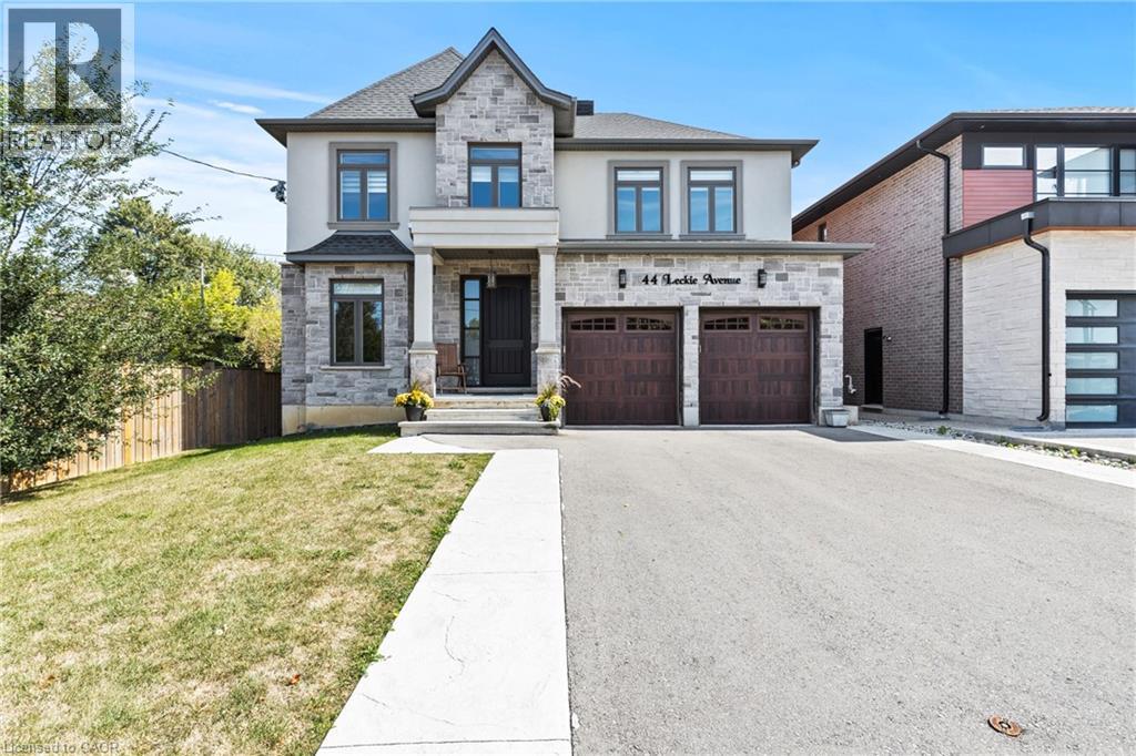 44 Leckie Ave, Hamilton, ON L8J 2S7