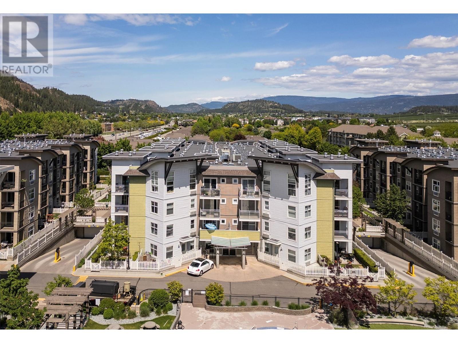 539 Yates Road Unit 300, Kelowna, BC V1V 2T8
