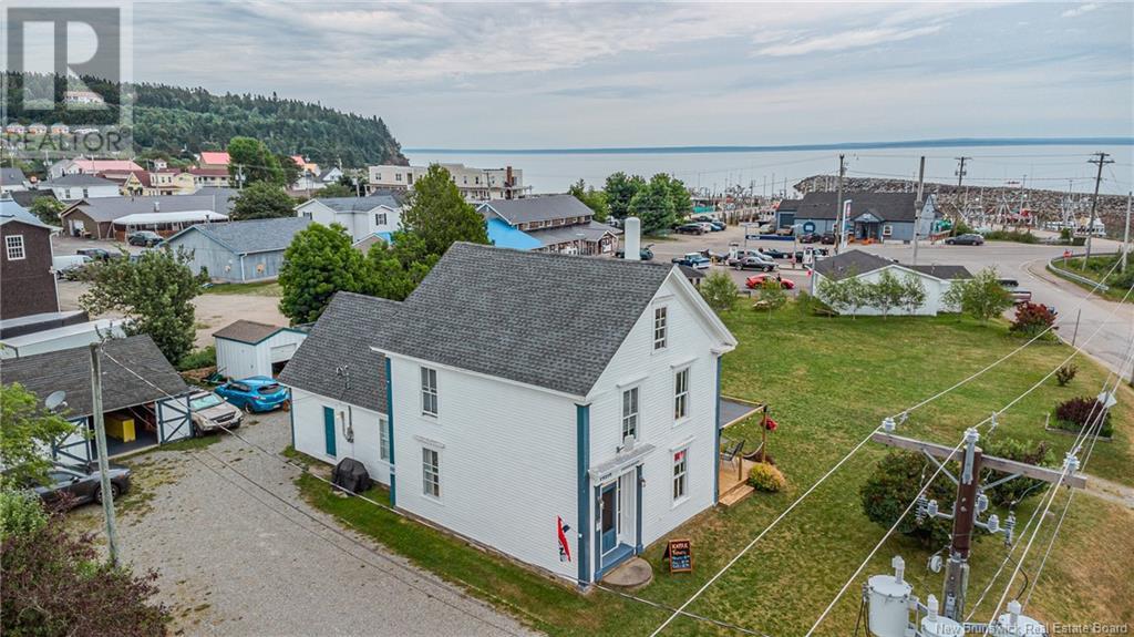 16 Fundy View Dr, Alma, NB E4H 1H6