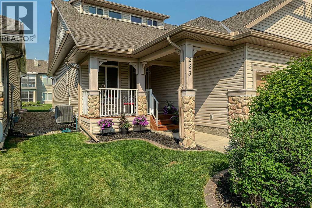 223 Sunset Sq, Cochrane, AB T4C 0H3