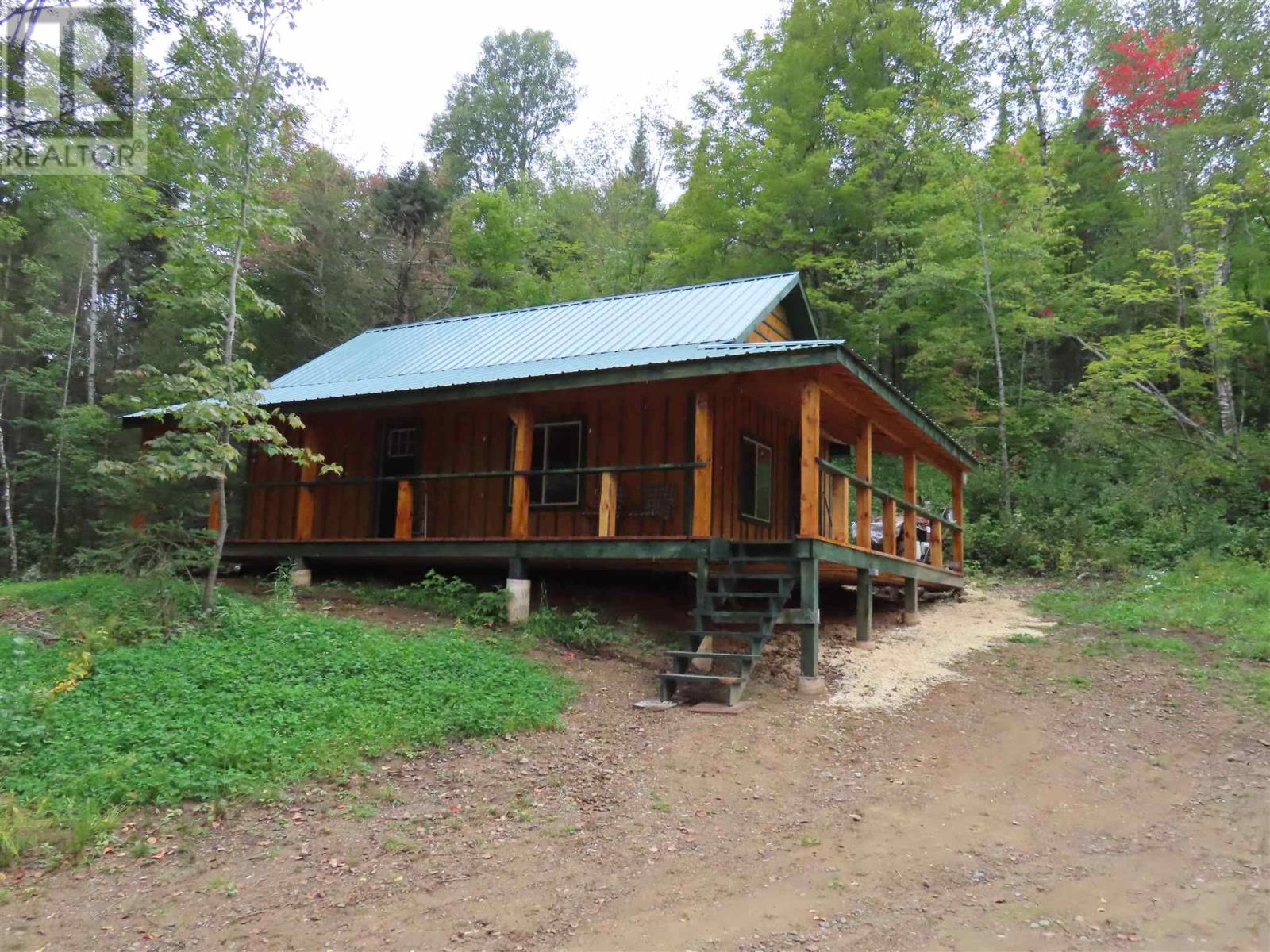 232 Station Rd, Searchmont, ON P0S 1J0