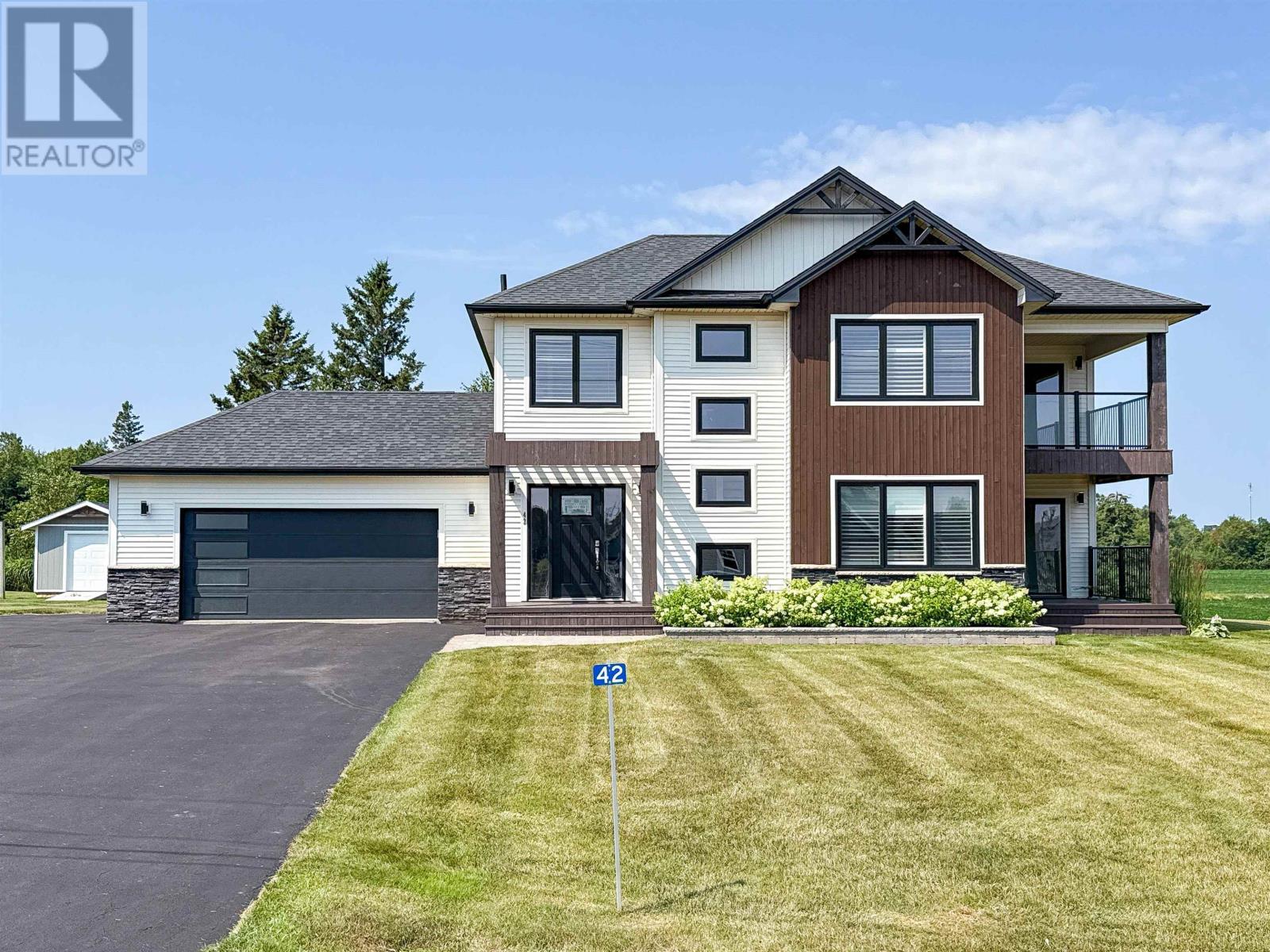 42 Mcgregor Dr, Stratford, PE C1B 1K9