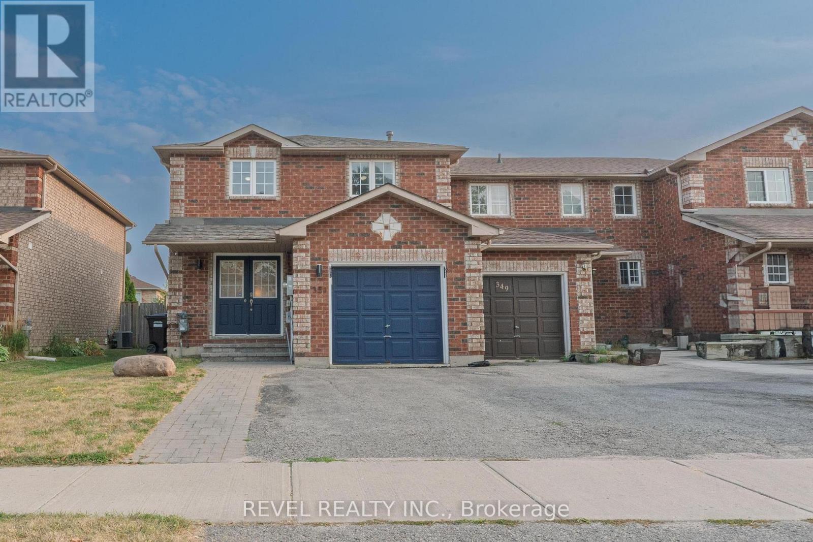 351 Dunsmore Ln E, Barrie, ON L4M 7B2