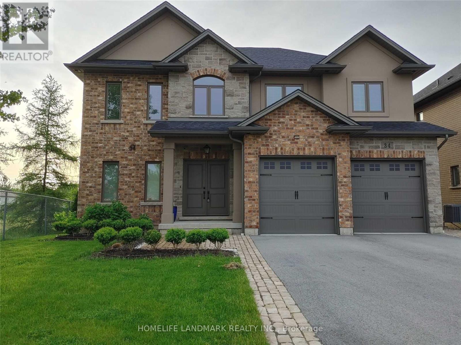34 Forest Ridge Ct, Welland, ON L3C 0C2