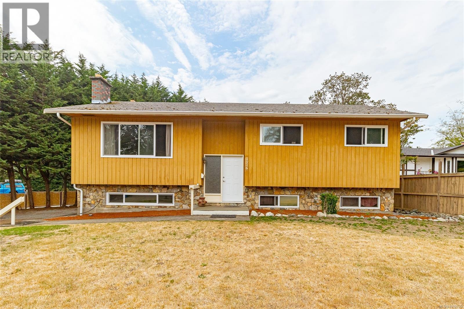 3956 Long Gun Pl, Saanich, BC V8N 3A8