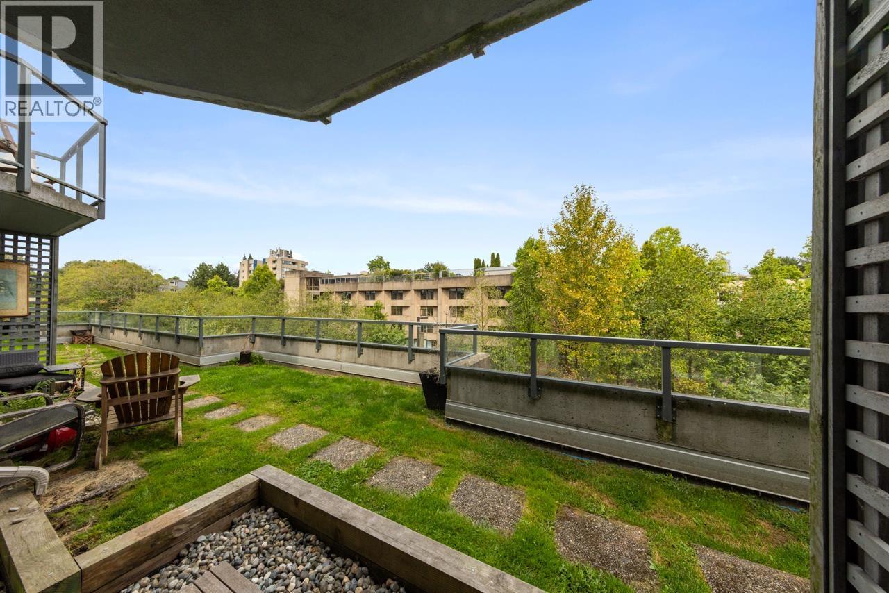 1345 W 4th Avenue Unit 22, Vancouver, BC V6H 3Y8