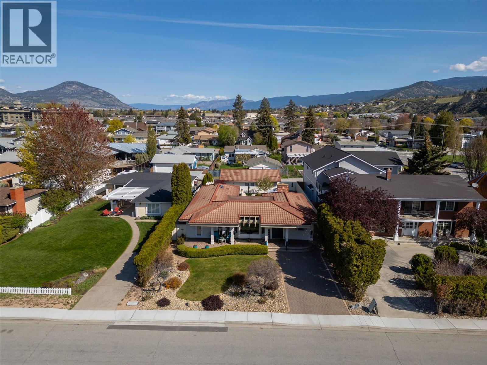 115 Elm Ave, Penticton, BC V2A 3W1