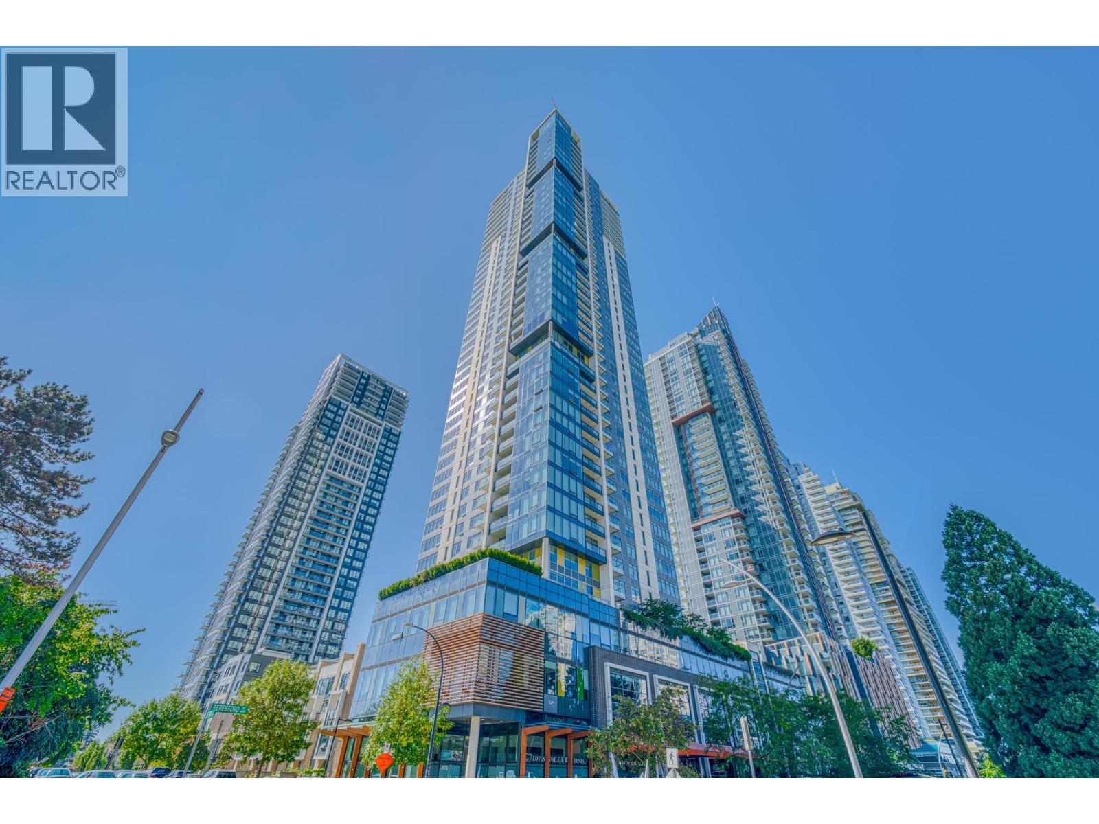 6461 Telford Avenue Unit 403, Burnaby, BC V5H 0B7