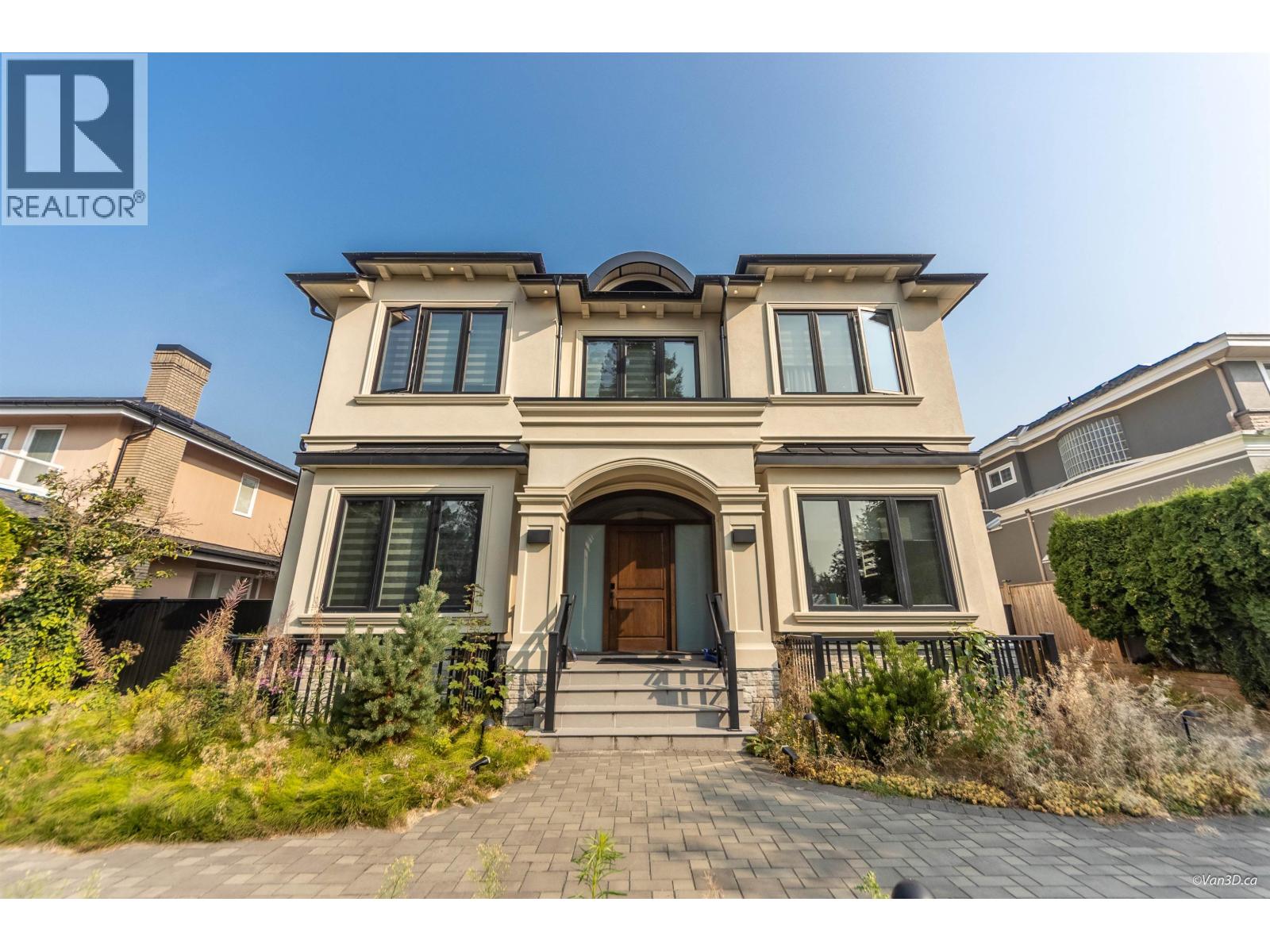 1041 W 53rd Ave, Vancouver, BC V6P 1K6