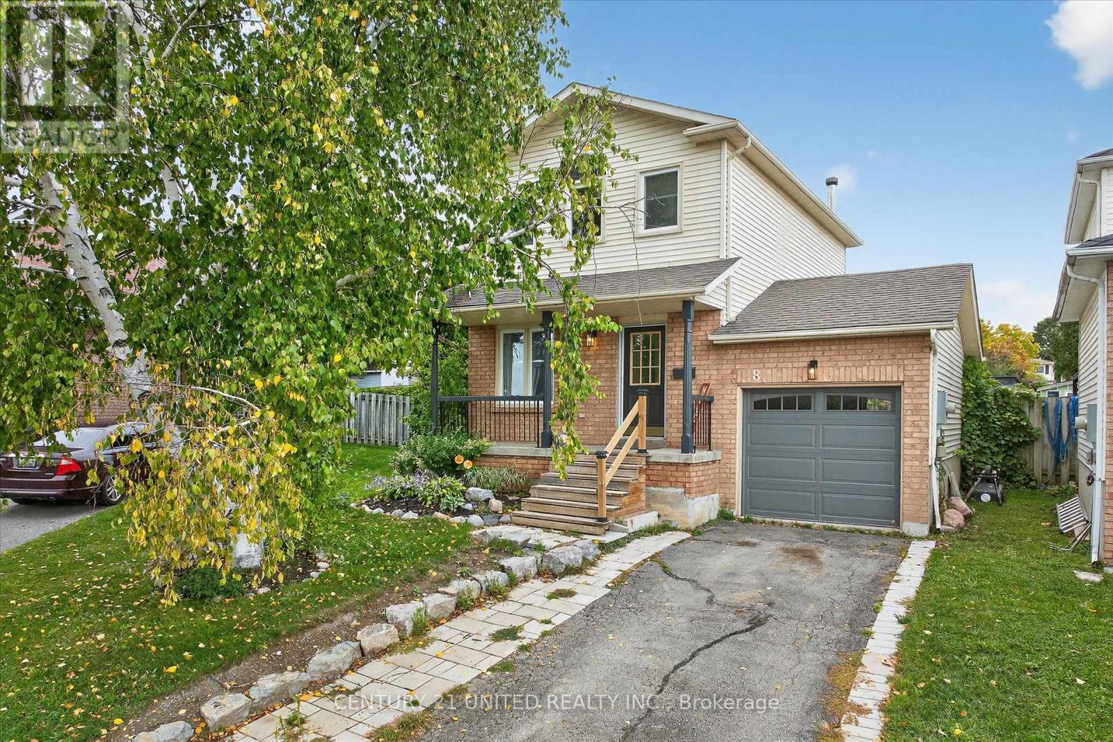 8 Chalk Ct, Port Hope, ON L1A 4G4