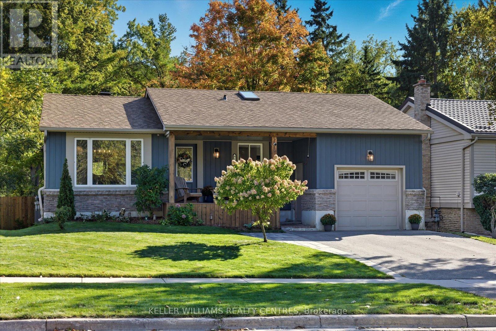 916 Elgin St, Newmarket Huron Heights-leslie Valley, ON L3Y 3C1